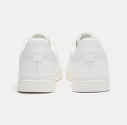 PULL&BEAR + DEIN FIRMENLOGO